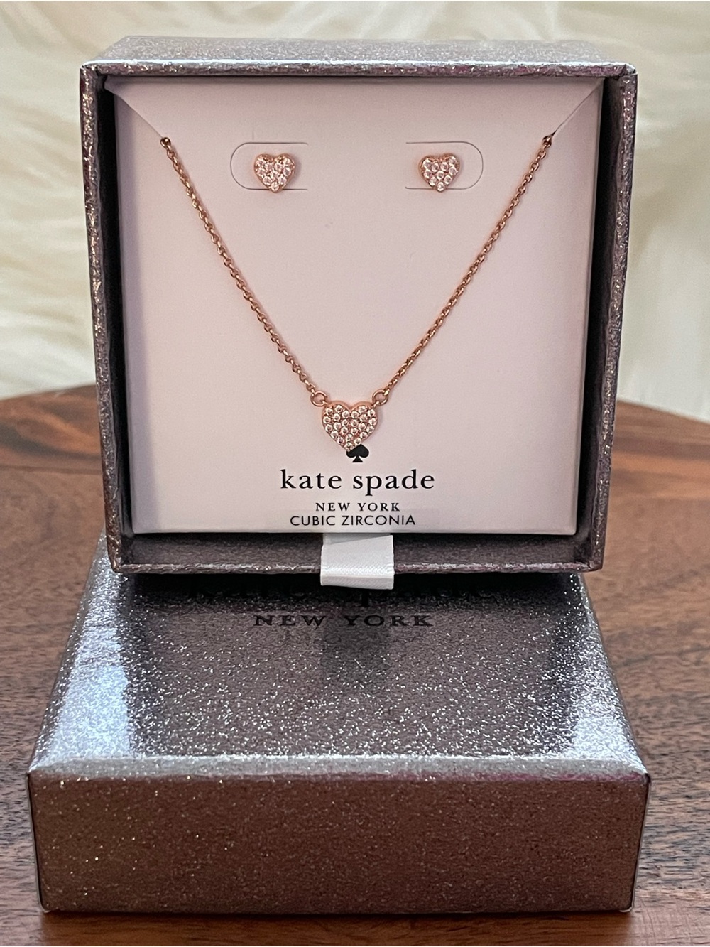 kate spade rose gold heart pendant necklace and stud earrings set